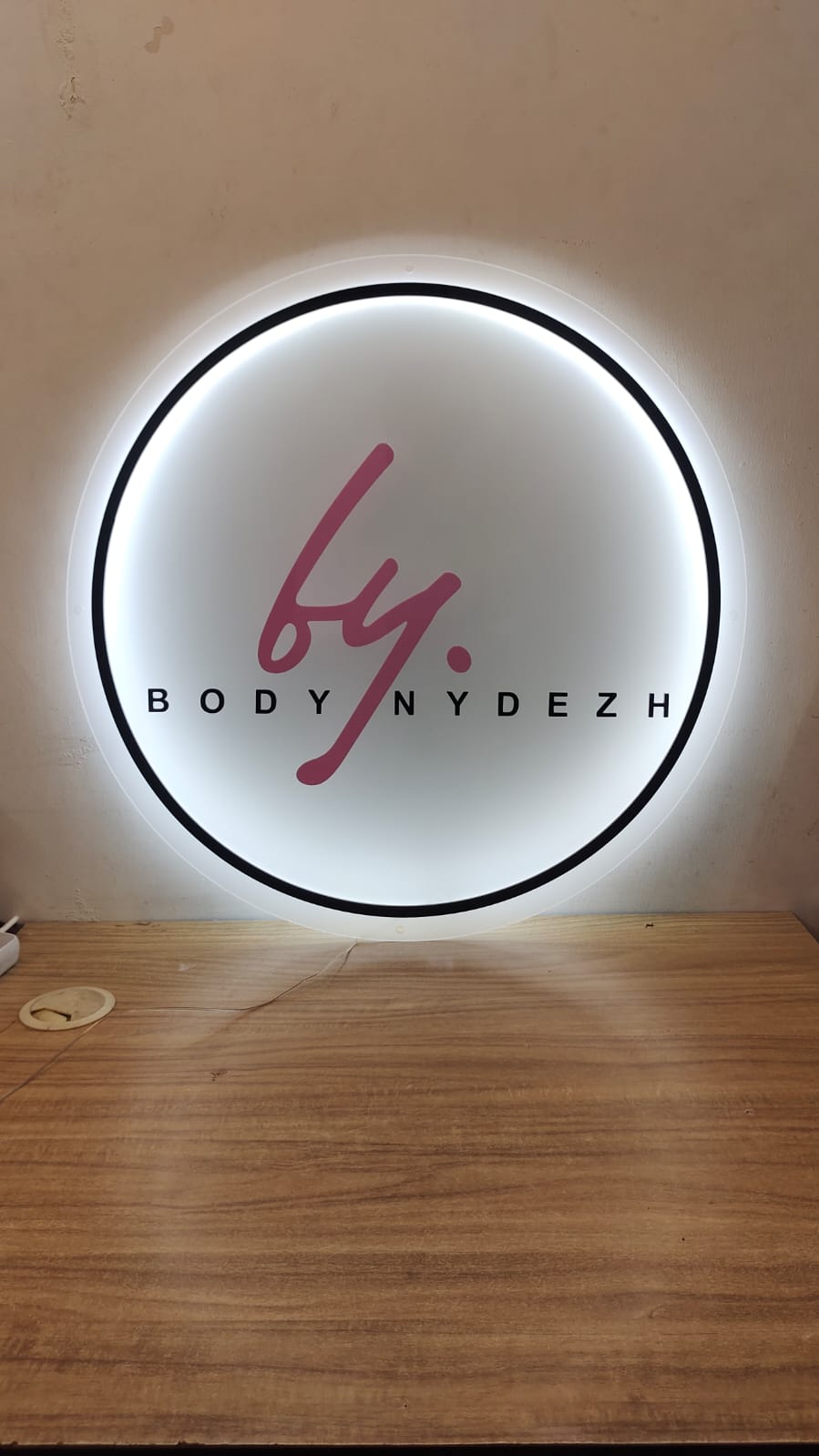 Custom Backlit Acrylic Sign | Acrylic Logo Sign (India)