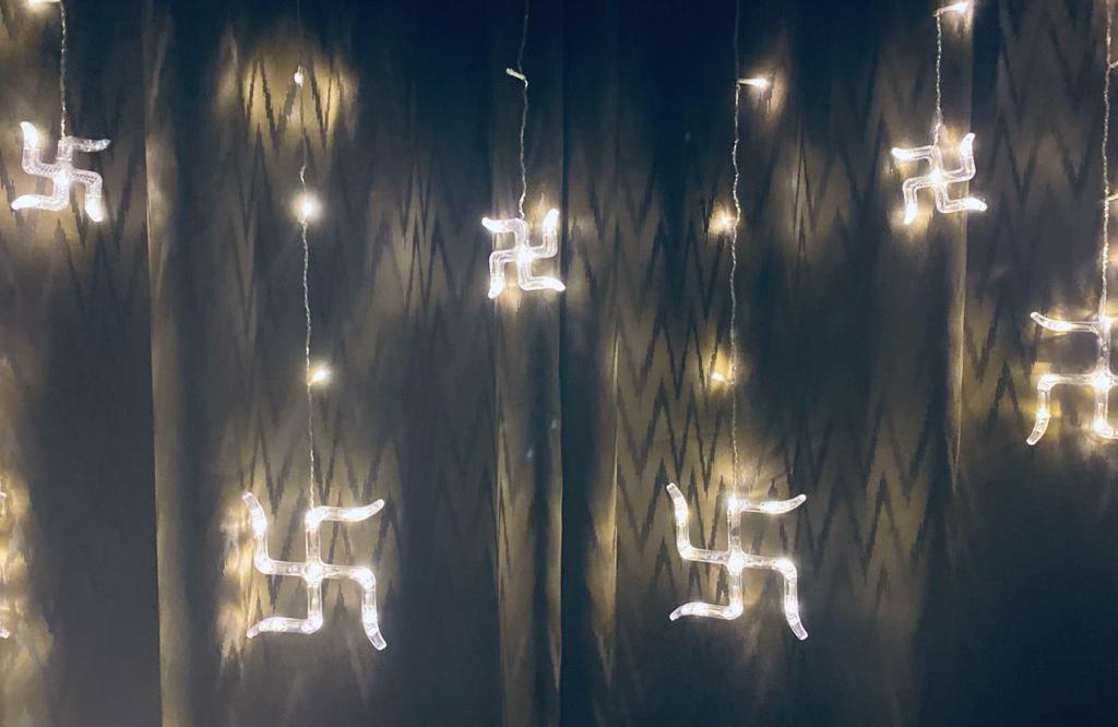 Swastik Curtain Led Light (12 Warm White Bulb) - Homely Arts